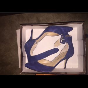 Suede pump heel 3 1/2 inches never worn